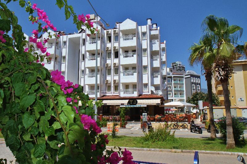 Turan Hotel apartamentowy 3*